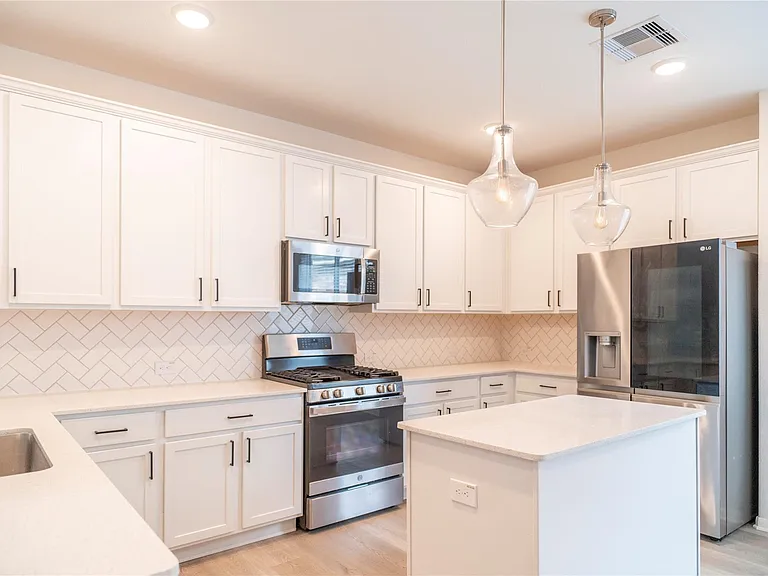 208 Cambria Green Ln — Photo 18
