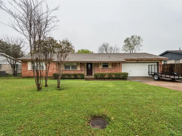 2902 NE 10th St, Mineral Wells, TX 76067