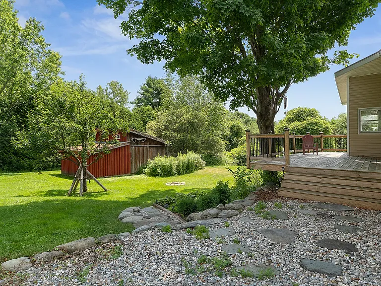 502 Old Creamery Rd — Photo 31