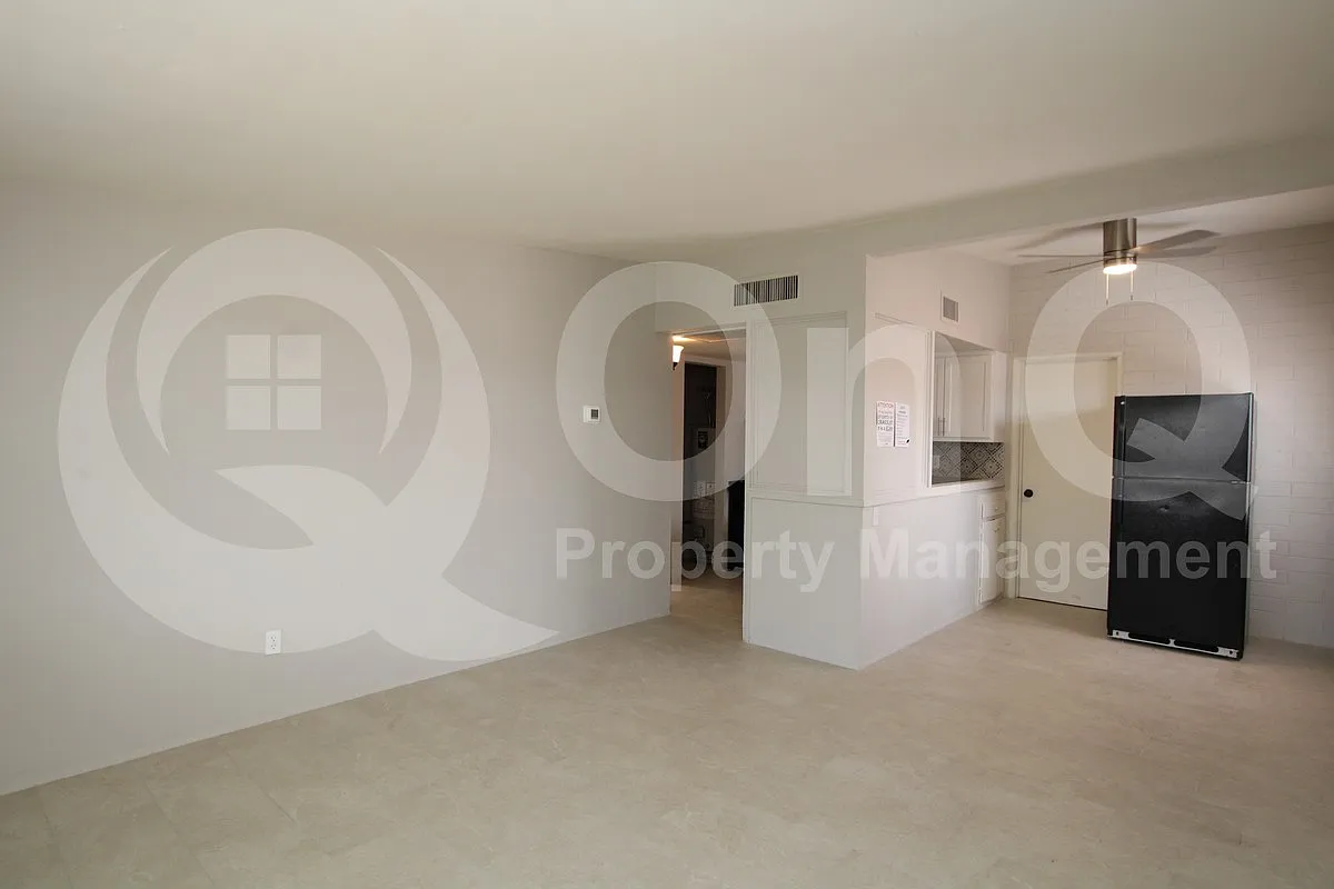 1 bed, 1.0 bath, 550 sqft, $999 — Photo 3