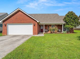 912 Mackenzie Dr, Maryville, TN 37804