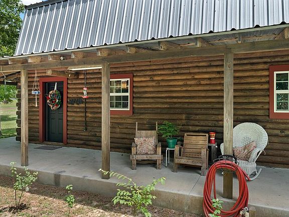 3rd image of 110 County Road 1434