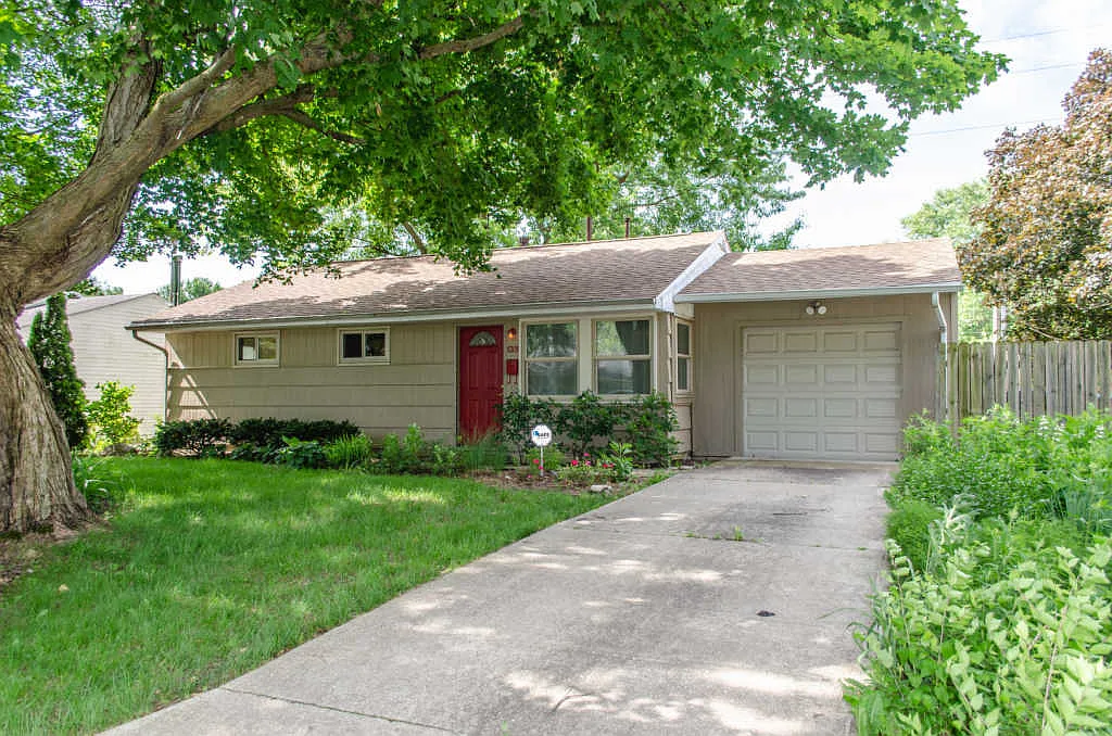 1309 Joanne Ln photo 1