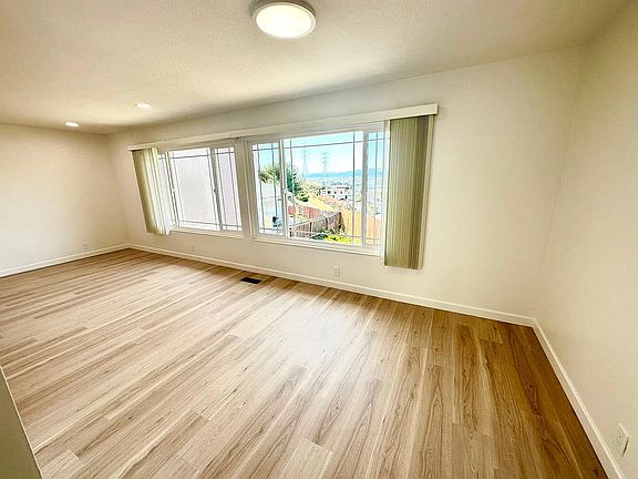 5th image of 57 Damonte Ct