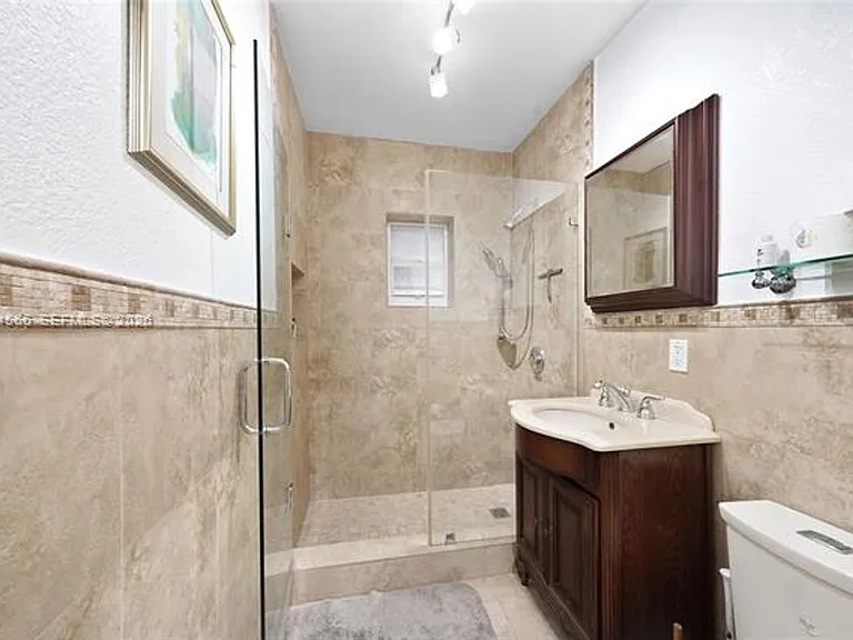 2834 SW 33rd Ave — Photo 32