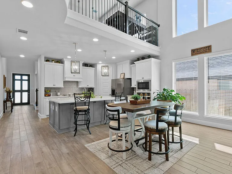 282 Sky Top Dr — Photo 9