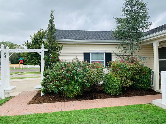 3rd image of 5105 SE 90th St