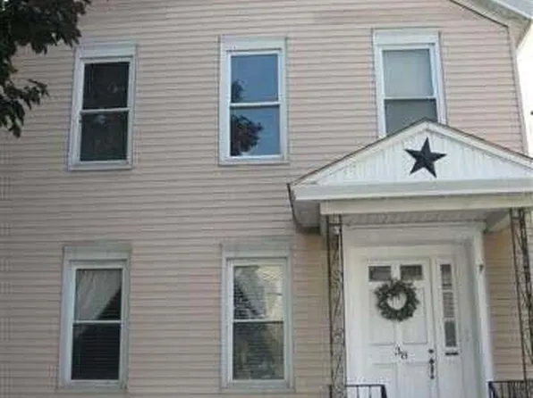 38 High Street, Green Island, NY 12183