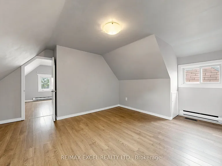 259 Victoria Ave N #3 — Photo 8