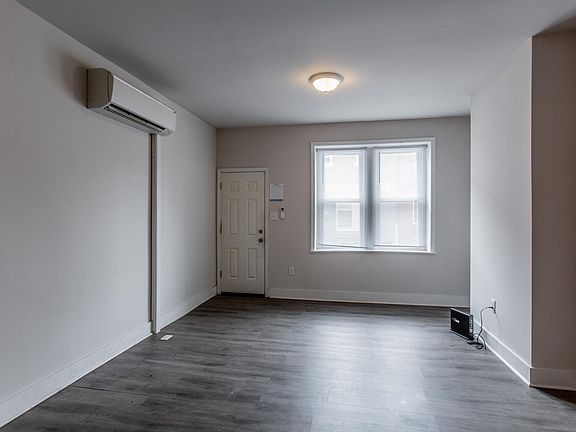 3rd image of 3436 Hartville St #35
