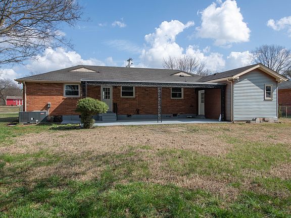 3rd image of 3025 Carterwood Dr