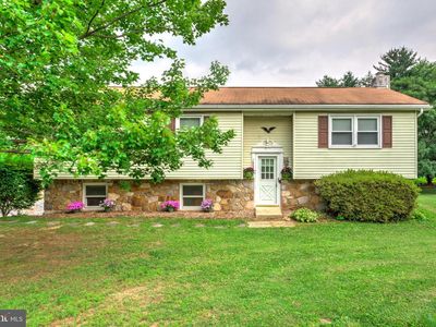 1896 Little Conestoga Rd, Elverson, PA, 19520