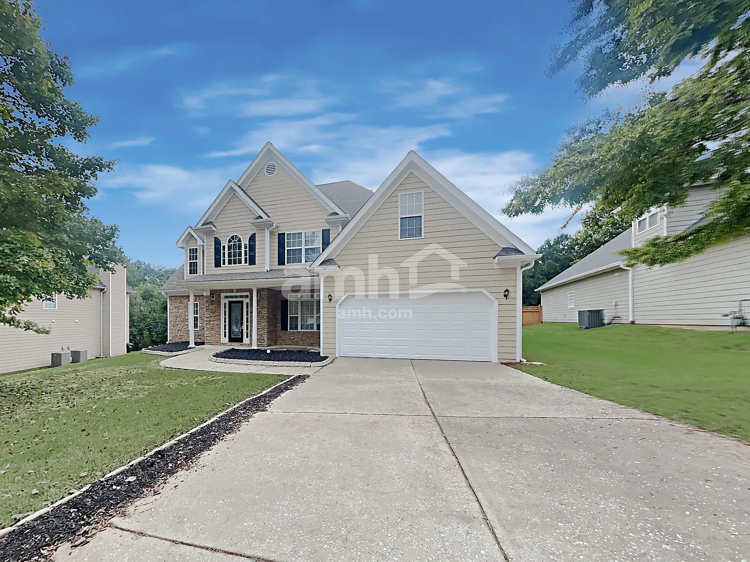 5 bed, 3.0 bath, 2596 sqft, $2,530 — Photo 1
