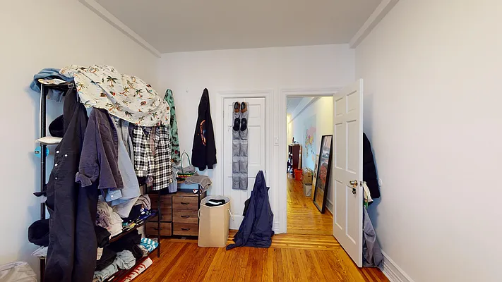 Rented by Bond New York | media 14