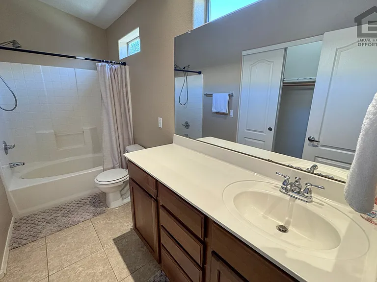 2727 N Price Rd #6 — Photo 20