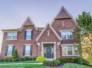 8262 Pine Run Dr, Cincinnati, OH 45244