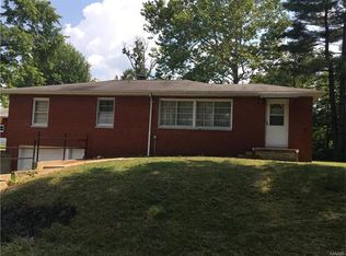 907 E Old National Trl, Pocahontas, IL 62275