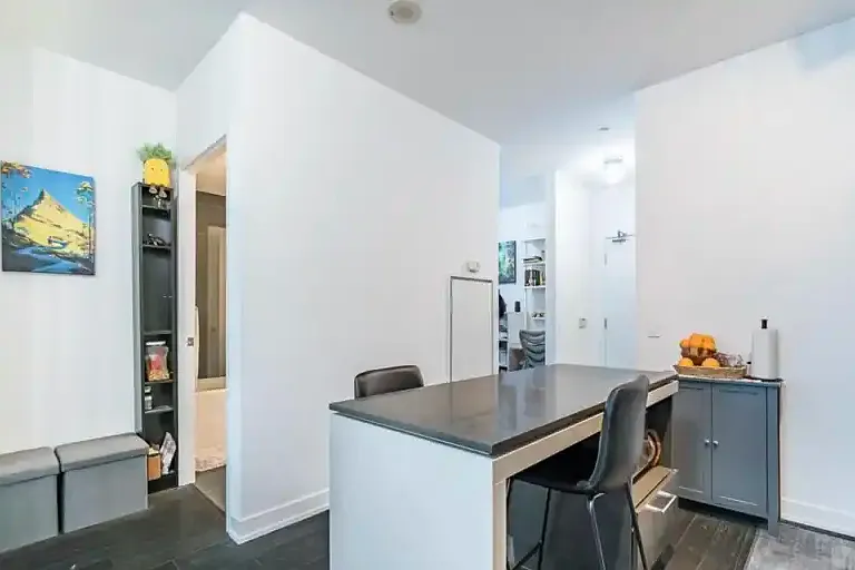 1030 King St W #221 — Photo 6