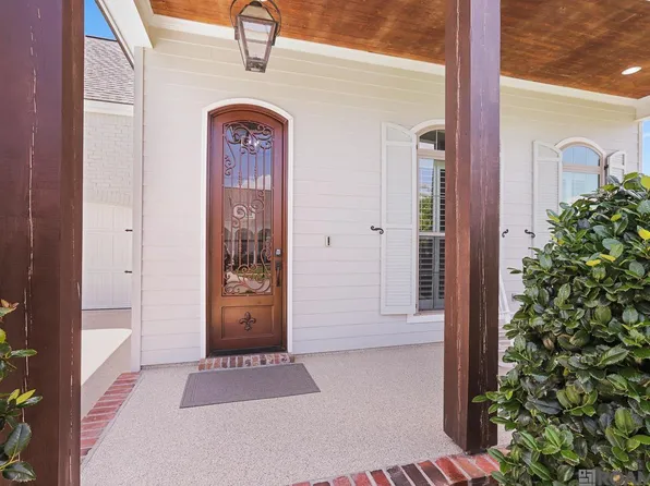 38189 Emery Ln, Prairieville, LA 70769