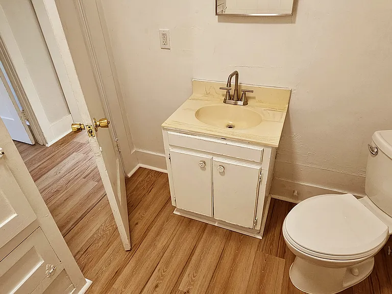 521 N Pomona Ave #6 — Photo 7