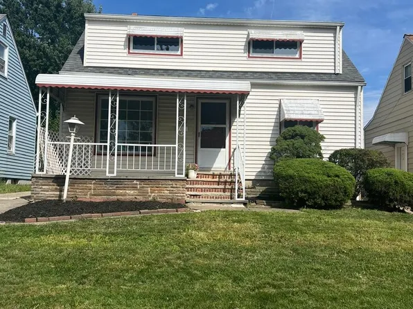 955 E 223rd St, Euclid, OH 44123