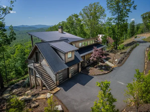 126 Wawayanda Dr, Mineral Bluff, GA 30559