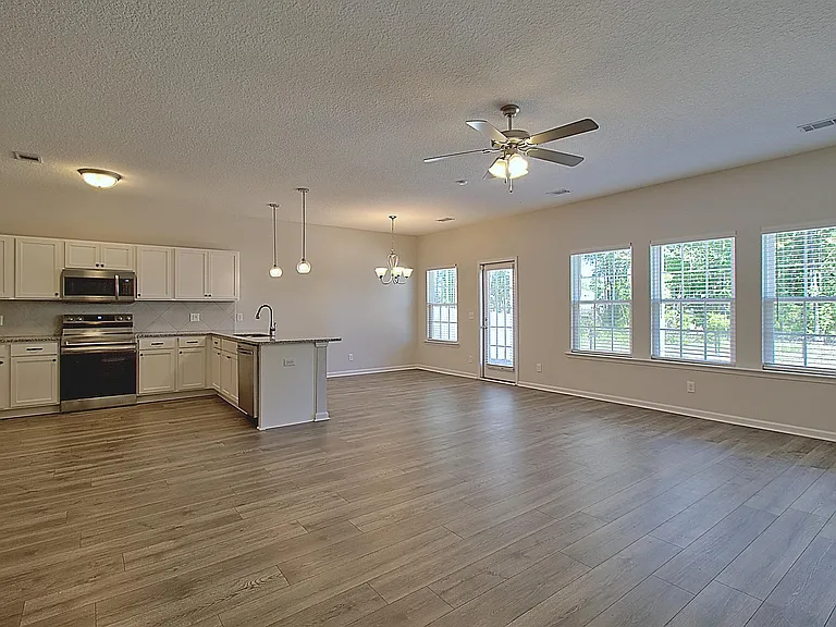 183 Winn Ave — Photo 21