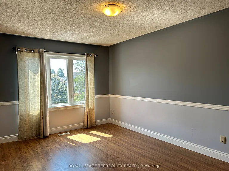 129 Trewin Ln — Photo 6