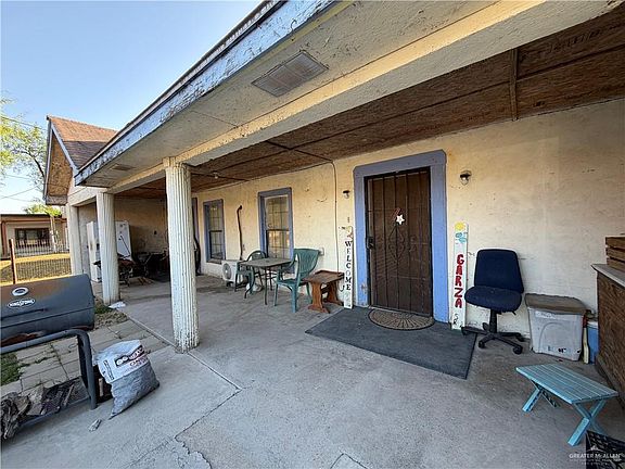3rd image of 11653 Garza Ave