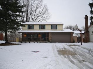 5715 Blinnton Pl, Columbus, OH 43235