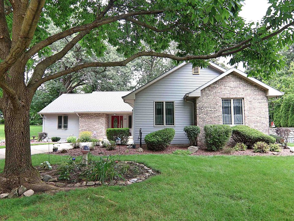1st image of 3321 Essex Dr