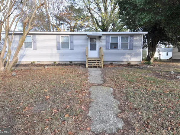 107 8th St, Pocomoke City, MD 21851