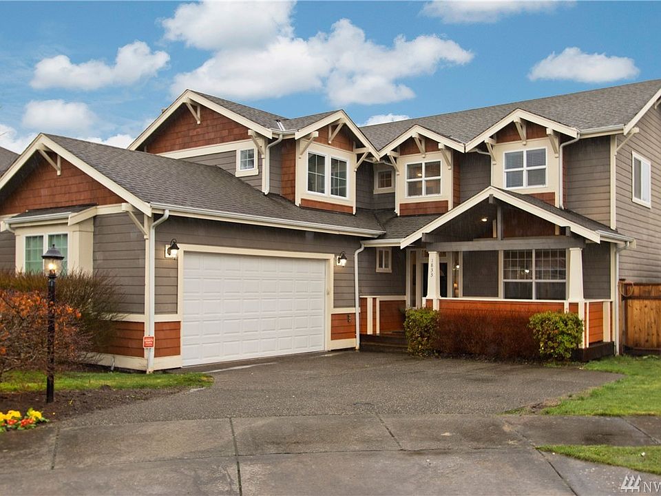 Beautiful 2 story home on a dead end cul d sac