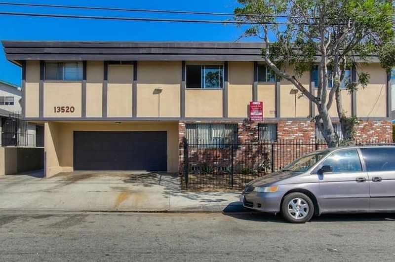2nd image of 13520 Lemoli Ave #3X1