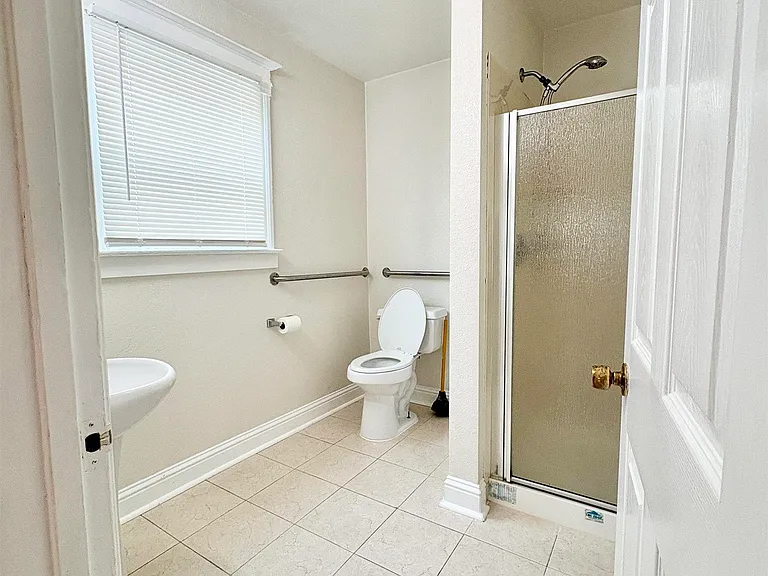 2923 Wheeler St #A — Photo 8
