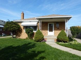 18363 Lister Ave, Eastpointe, MI 48021