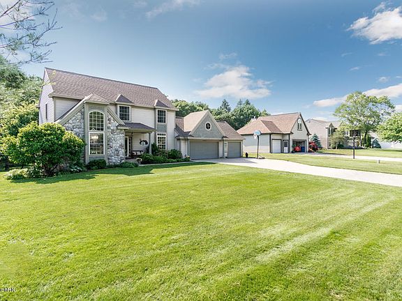 3rd image of 16647 Northwood Trl