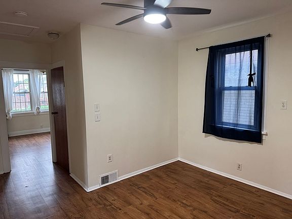 4th image of 1631 N 15th Ave