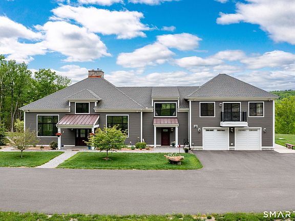 2nd image of 2540 Norfolk Road