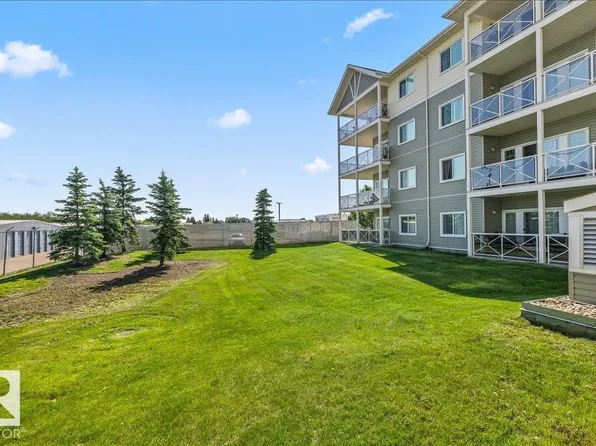 12660 142nd Ave NW #114, Edmonton, AB T5X 0J5