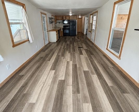 3rd image of 848 Oakwood Dr