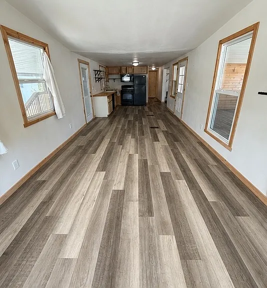 848 Oakwood Dr — Photo 3