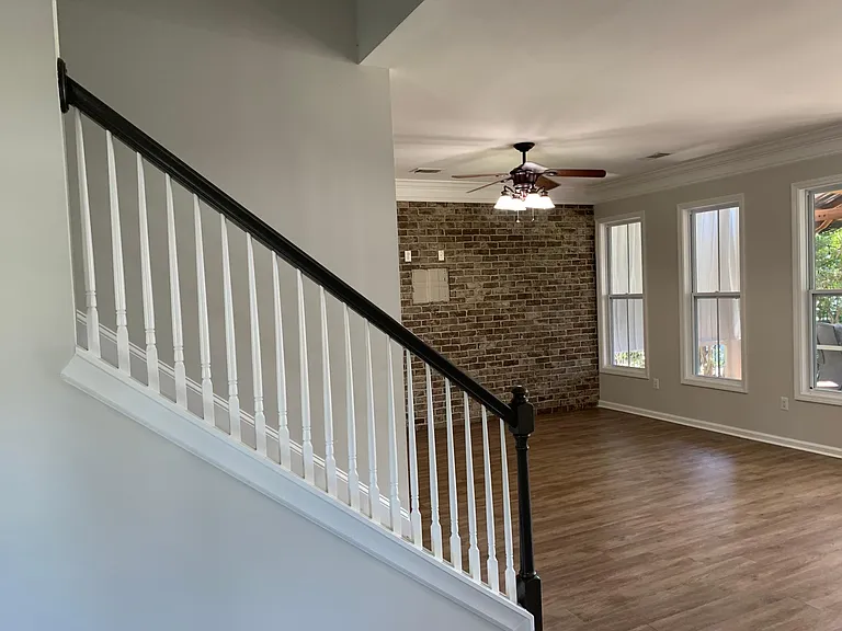 4 Ashley Crossing Dr — Photo 18