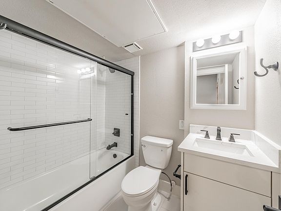 4th image of 3008 McPherson Ave APT B