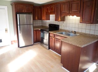 587 Stryker Ave, Saint Paul, MN 55107