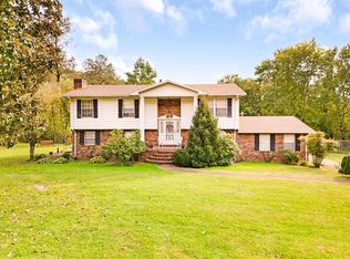 111 Sunset Dr, Pikeville, KY 41501