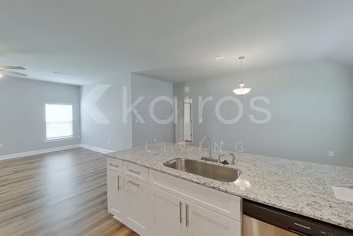13772 Willowmore Dr — Photo 8