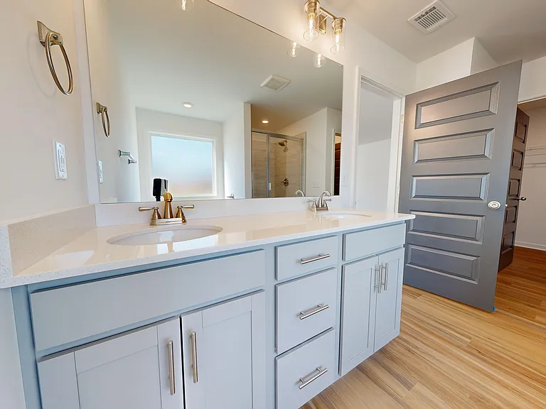Quinn Residences at Dorchester Place — Photo 159