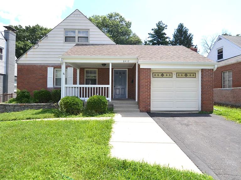 8412 Wicklow Ave — Photo 1