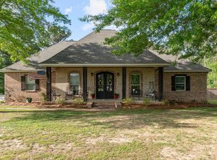 131 Violet Dr, Laurel, MS 39443